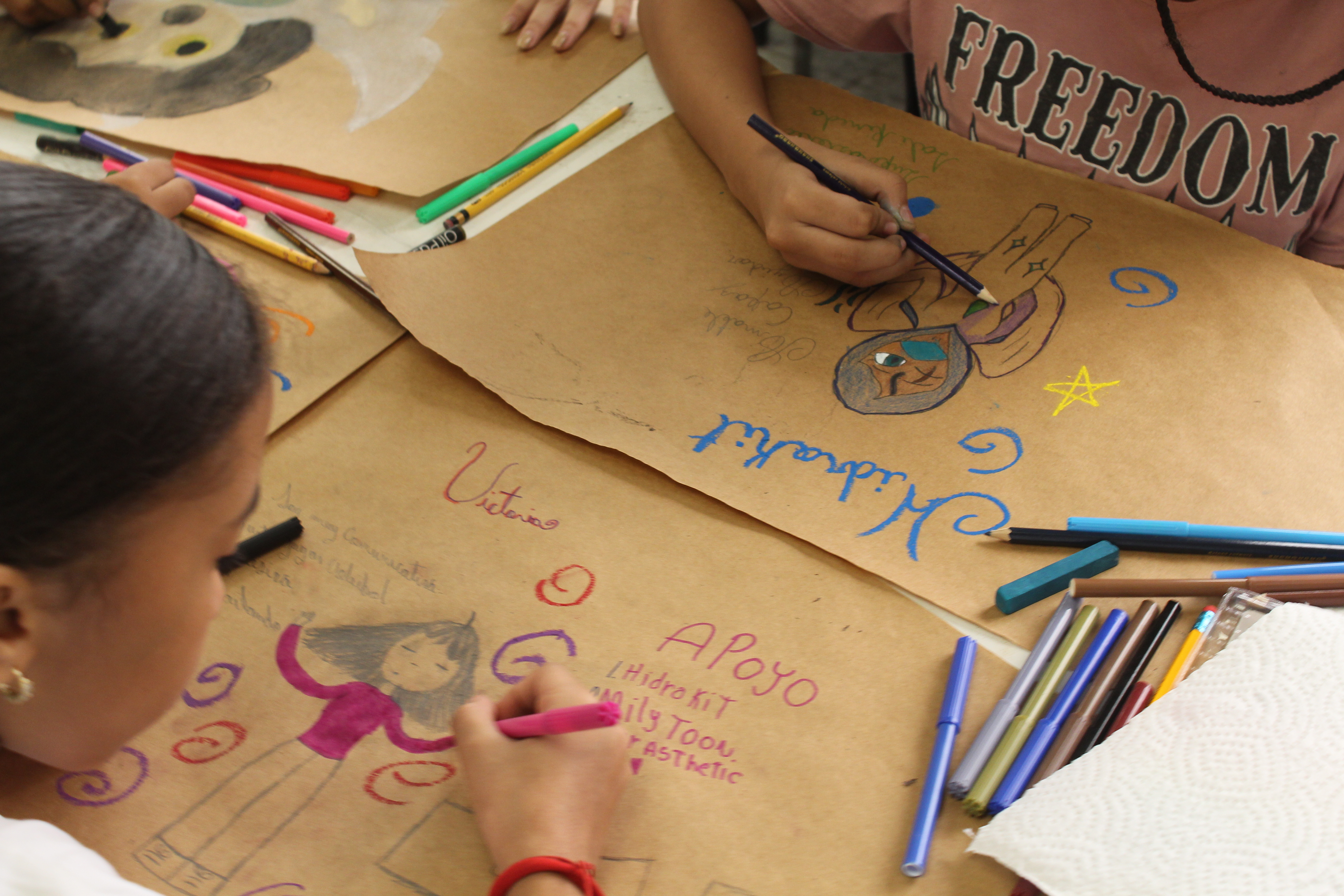 kids drawing