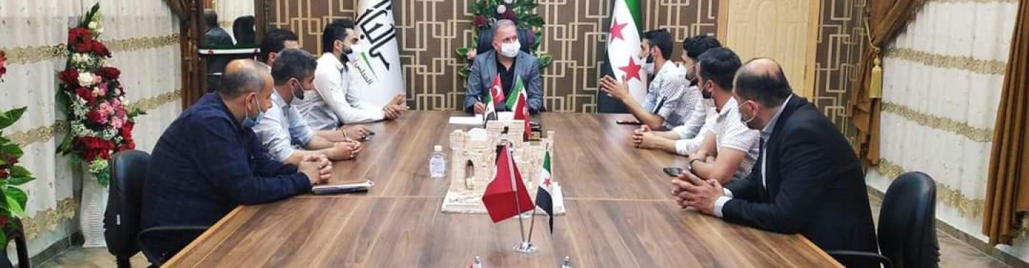The president of al-Bab Local Council meets executive members of the Union of Syrian Journalists to collaborate on better working conditions for journalists (20 April 2021).